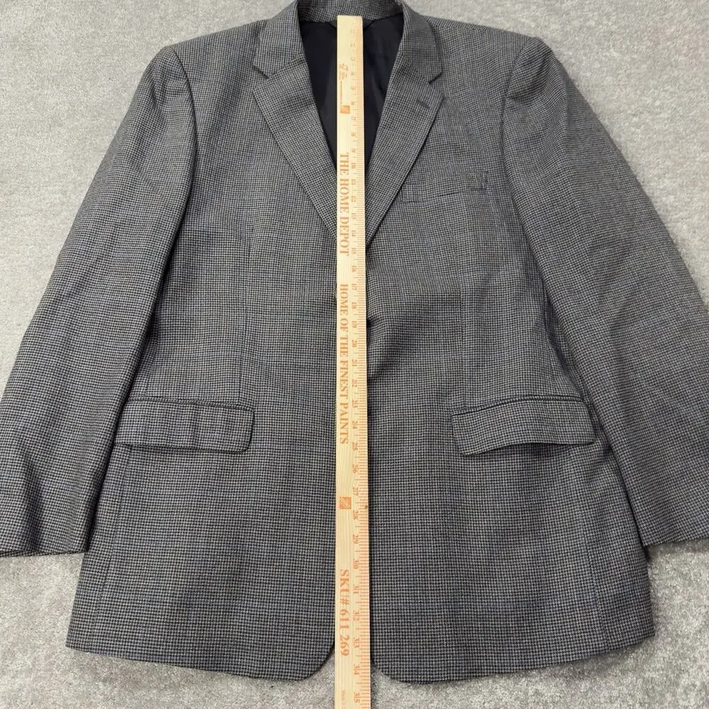 Jos A Bank Traveler Sport Coat Men's 46L Tailored Fit Gray Plaid Wool Two Button